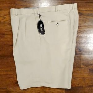 Mens Ping cream pleated chino shorts size 38
